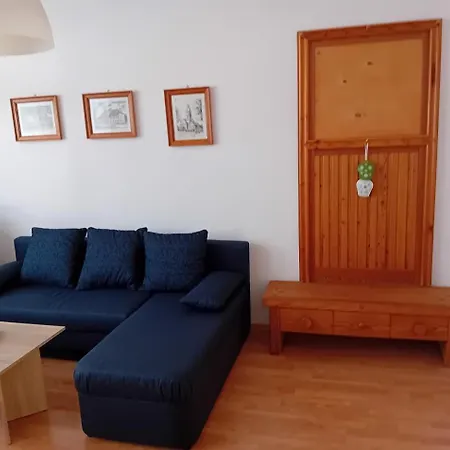 Апартаменты Lucy 1 Хассельфельде